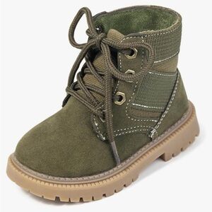NWT army green suede look boots Size 26